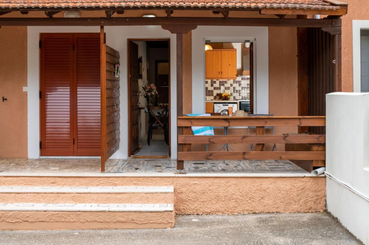 Studio De Bosset Argostoli  Bagian luar foto
